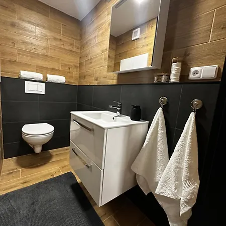 Apartment Centre View *