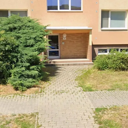 Centre View Apartment *